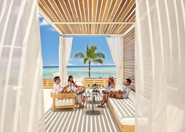 Outrigger Reef Waikiki Beach Resort