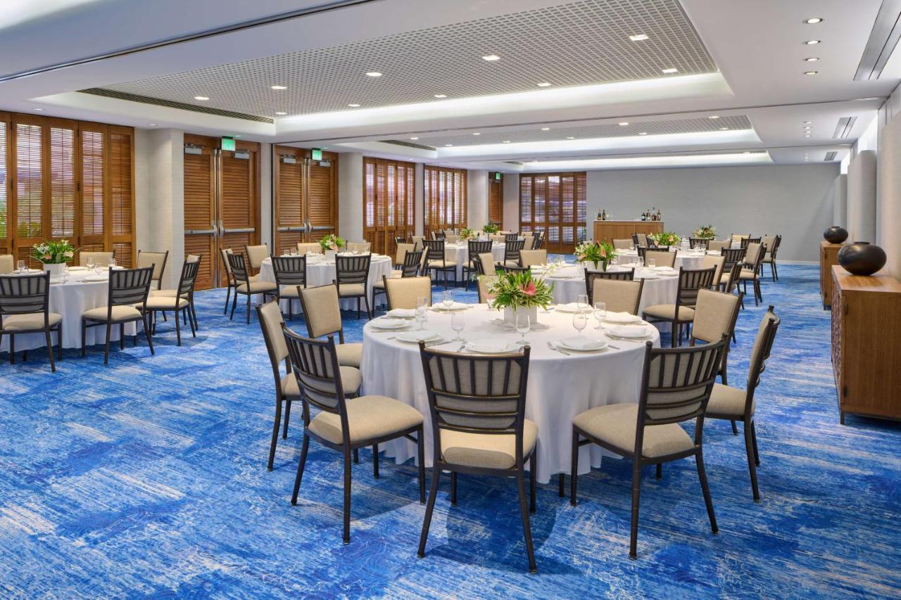 Outrigger Reef Waikiki 4*